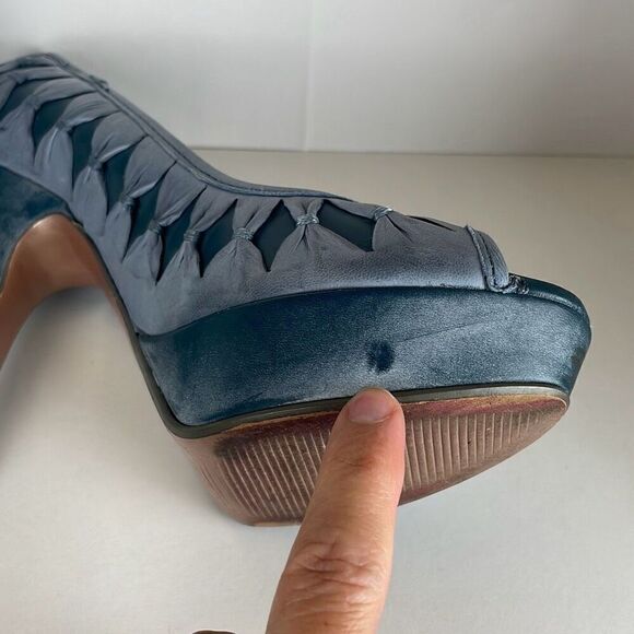 BCBGeneration Aaliyah Platform Stiletto Heels 7 - Picture 9 of 10